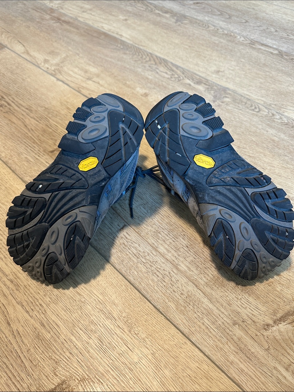 Merrell Women's Moab 2 Mid Waterproof Hiking Boot, Size 7.5 - Picture 10 of 10